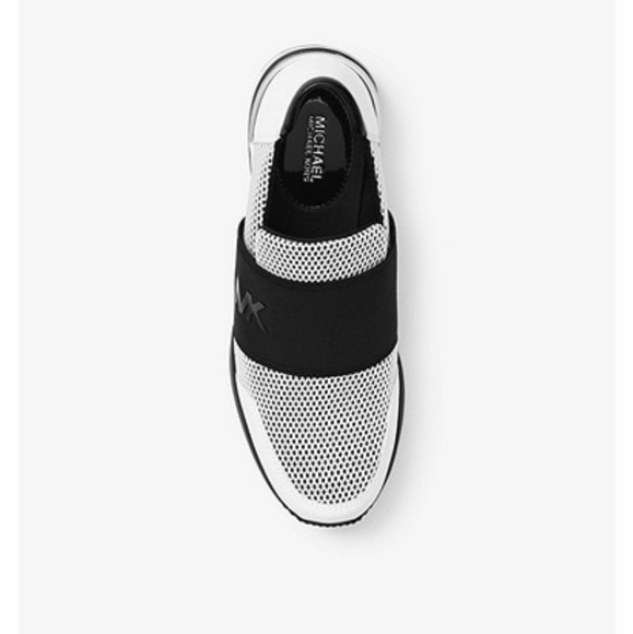 Michael Kors - Picture 3 of 4